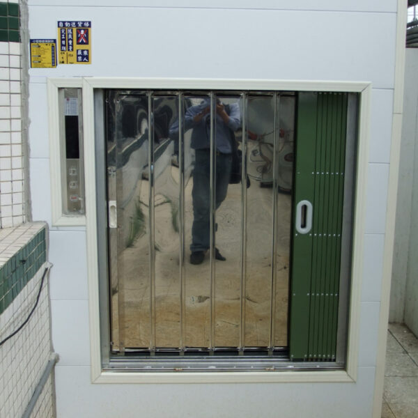 工作區域 67-80 貨梯、電梯